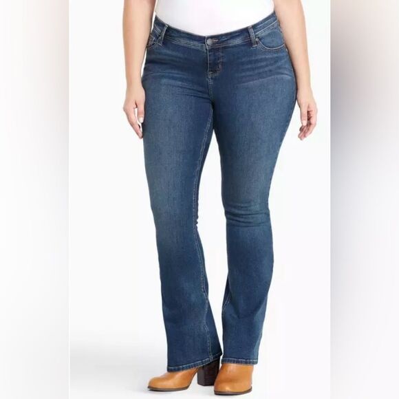 Torrid Dark Medium Wash Super Stretch Luxe Slim Boot Size 22 Extra Shorr - Picture 1 of 10